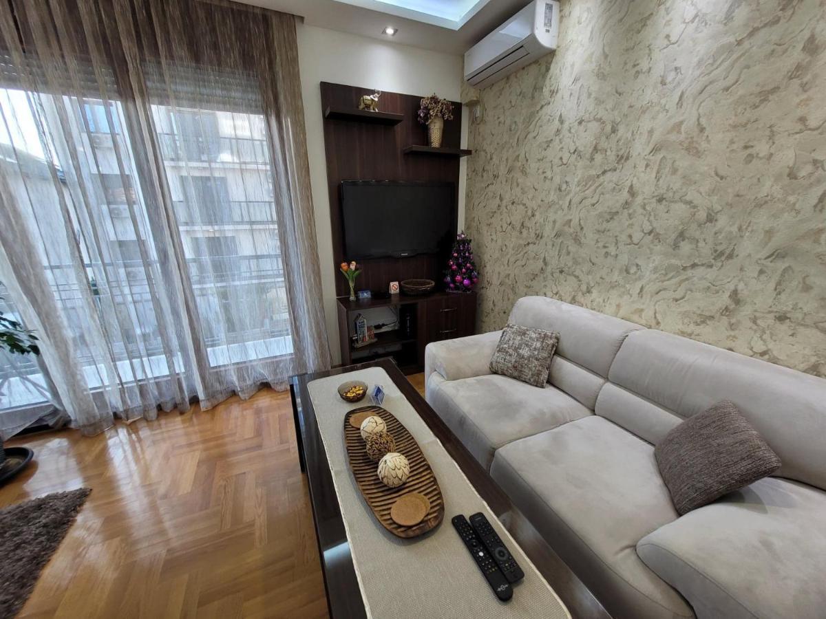 Apartment Iris Belgrado Buitenkant foto