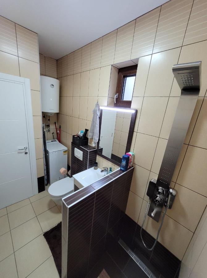 Apartment Iris Belgrado Buitenkant foto