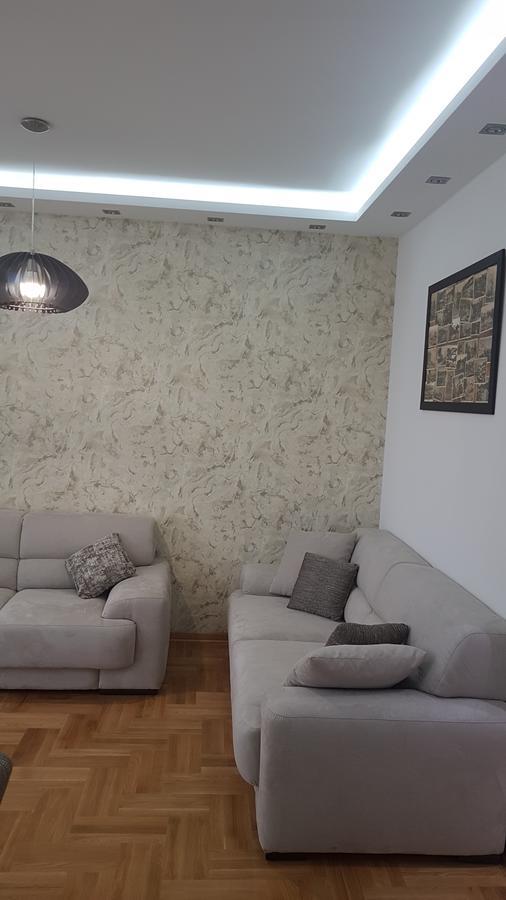 Apartment Iris Belgrado Buitenkant foto